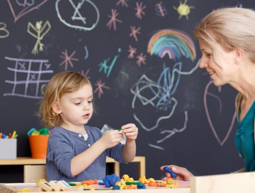 teacher-on-classes-PNE2RAQ-1.jpg